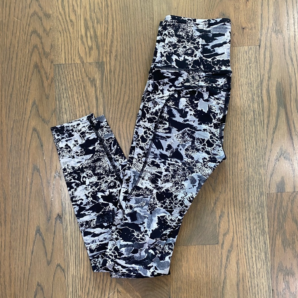 Lululemon leggings size 2